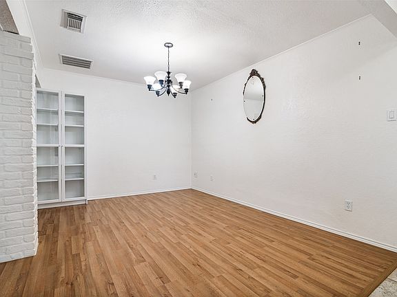 4th image of 7706 Swiss Way