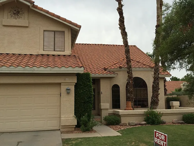 2250 E Mallard Ct — Photo 2