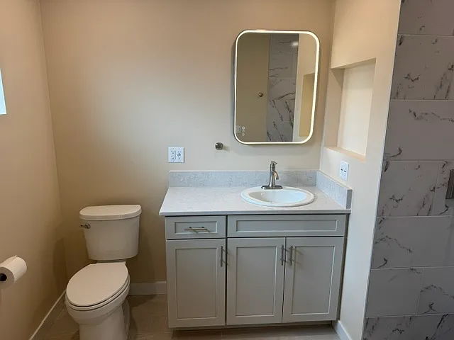 2026 E Washington Ave — Photo 11