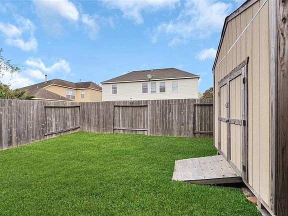 3rd image of 20510 Wren Hollow Way