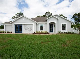 2201 NE 6th Pl, Cape Coral, FL 33993