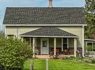 2136 N Zenith Ave, Davenport, IA 52804