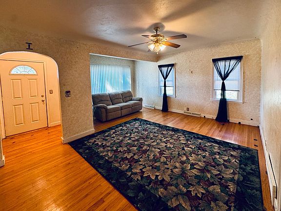 5th image of 1137 6th St