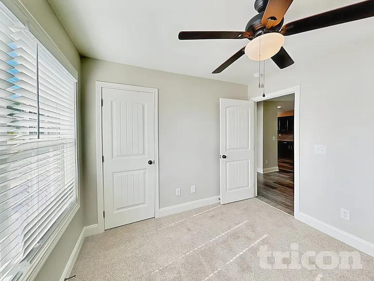 492 Woodtrace Dr — Photo 11
