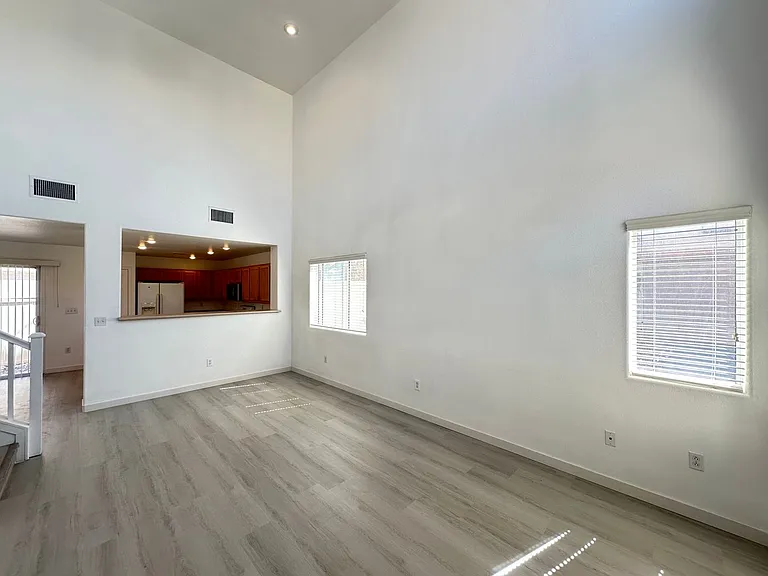 8222 Amphora St — Photo 5