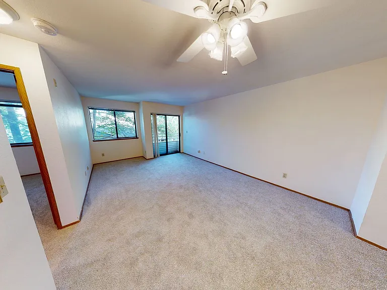 6813 Live Steps To Green Lake Park And Retail Core — Photo 9