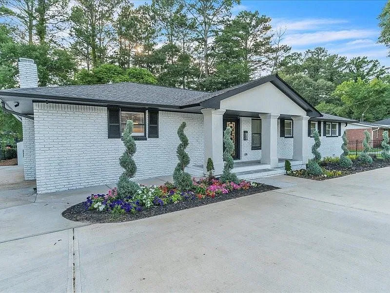 3 bed, 3.0 bath, 1875 sqft, $3,100 — Photo 2