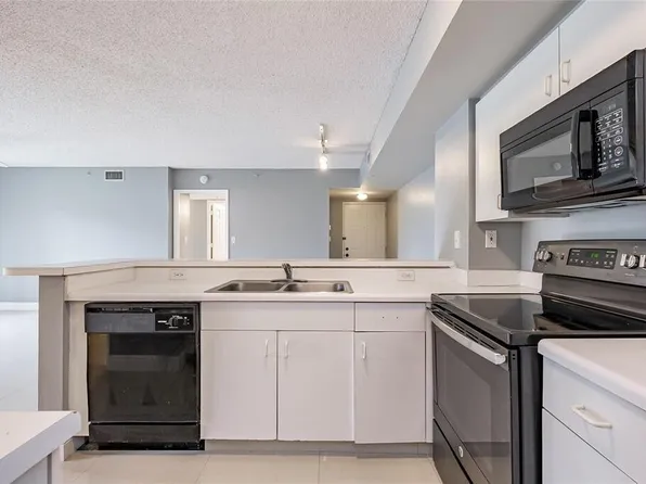 2600 S University Drive #124, Davie, FL 33328