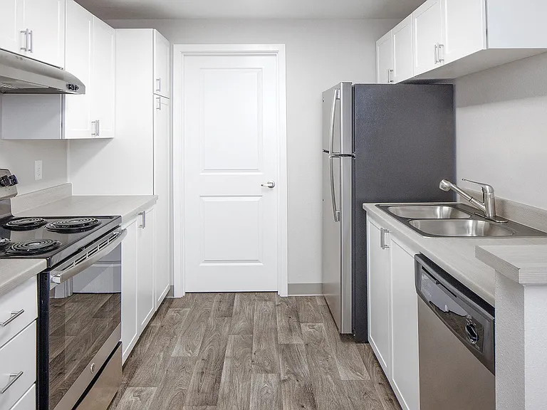 Stonesthrow Apartments — Photo 19