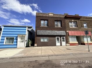 2228 W 3rd St #4, Duluth, MN 55806