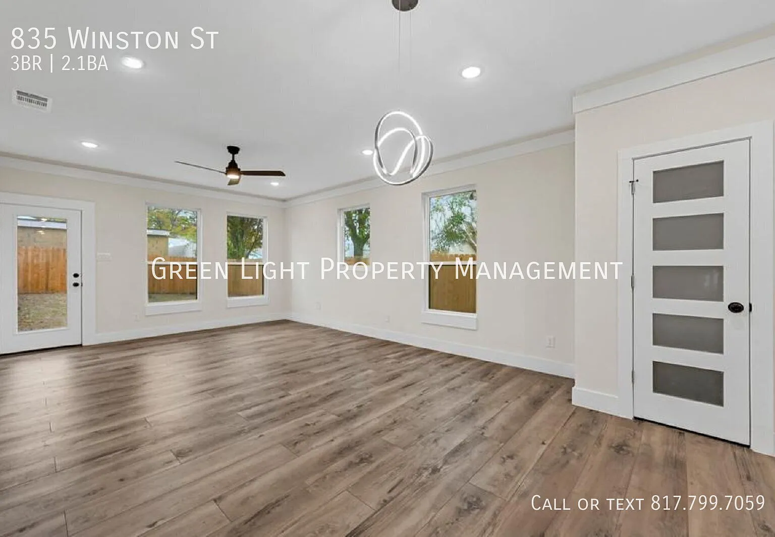 Stunning 3-bedroom, 2.5-bathroom halfplex in Dallas — Photo 4