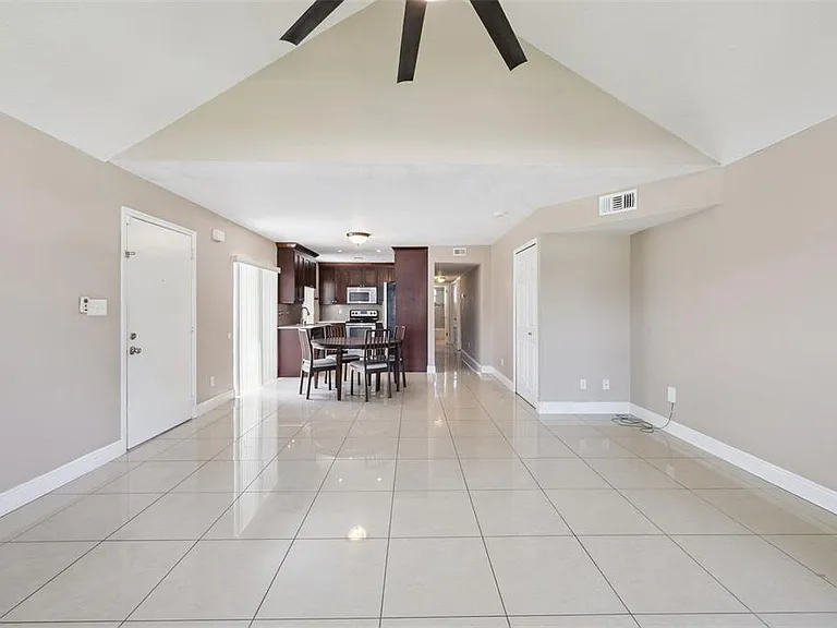 3023 Rio Grande Trl #3023 — Photo 12