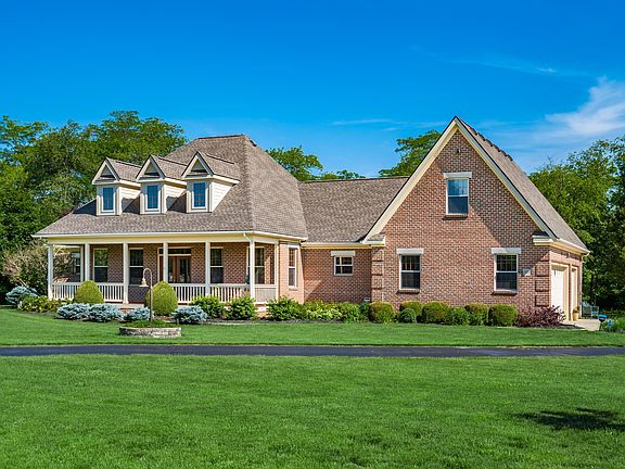 3rd image of 110 Dogwood Ct