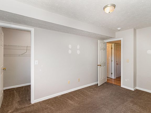 5th image of 135 Dale Hollow Dr APT 3