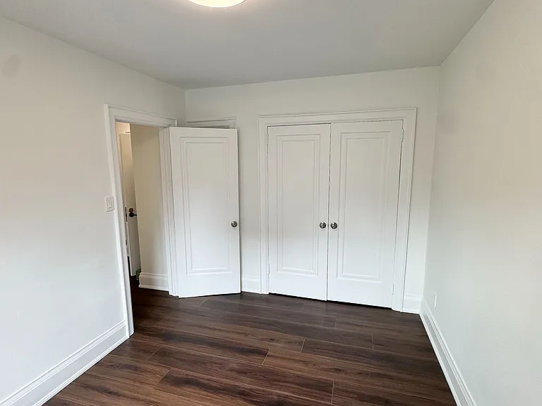 323 Lonsdale Rd #201 — Photo 6