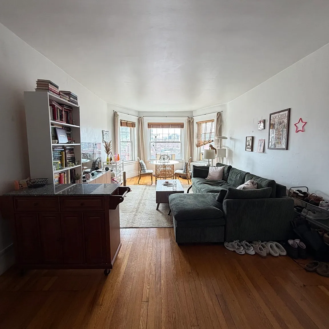2 bed, 700 sqft, $3,790 — Photo 2