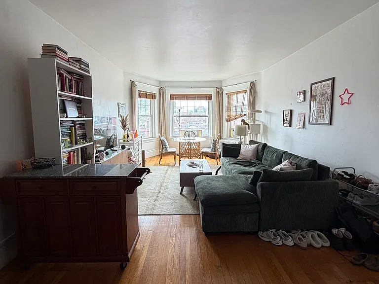520 Beacon St #6D — Photo 2