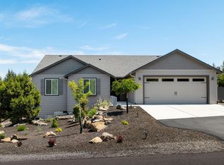 222 Highland Meadow Loop, Redmond, OR 97756