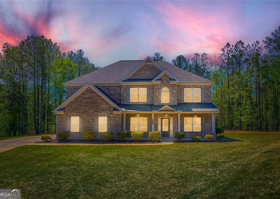 1st image of 2927 Centennial Dr
