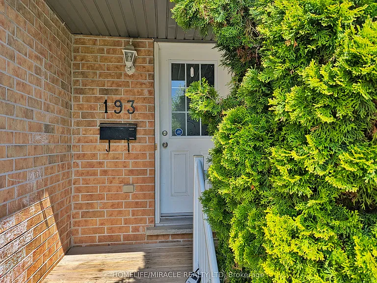 193 Prosperity Dr — Photo 2
