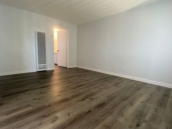 5th image of 3500 Cedar Ave APT 210