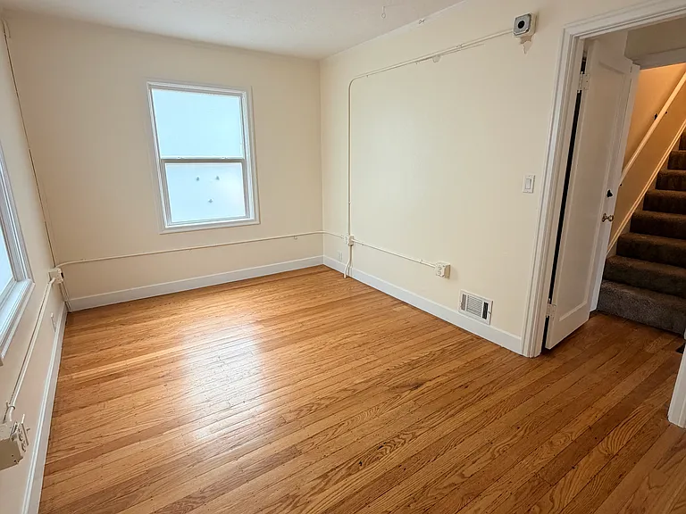 330 NE 102nd Ave — Photo 33