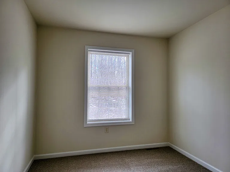 542 Indian Rock Cir — Photo 22