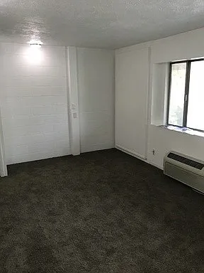 334 W 200 N — Photo 10