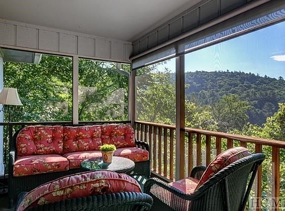 Upper Level Porch