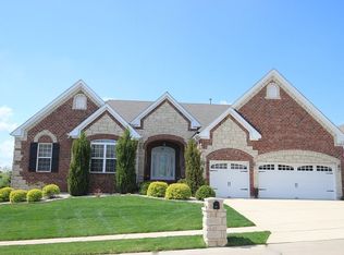 1021 Castleview Ct, Saint Charles, MO