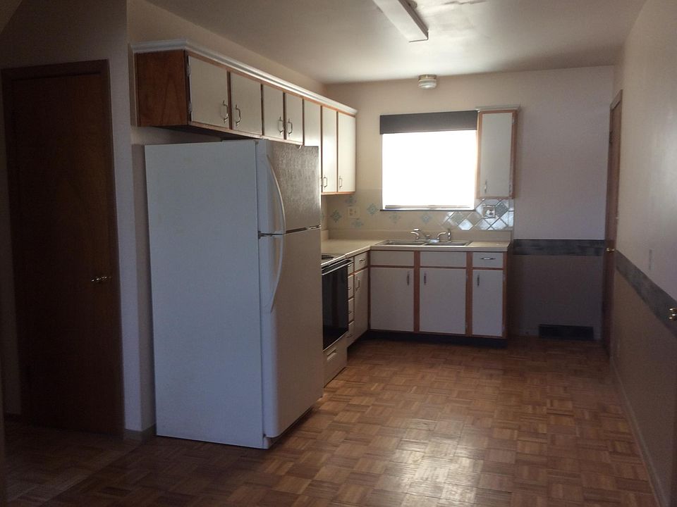 2nd image of 8521 W 53rd St
