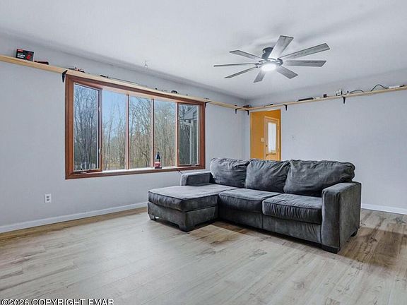 3rd image of 239 Sundance Rd