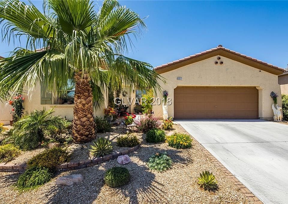 Welcome to 6317 Wichita Falls.. Single Story 4 Bedrooms + Den 2377 SQFT