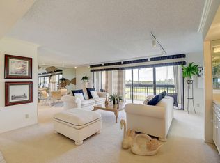 1575 Bridgewood Dr, Boca Raton, FL 33434