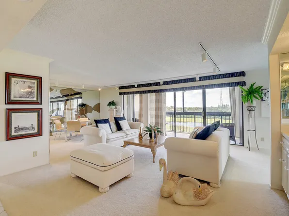 1575 Bridgewood Drive, Boca Raton, FL 33434