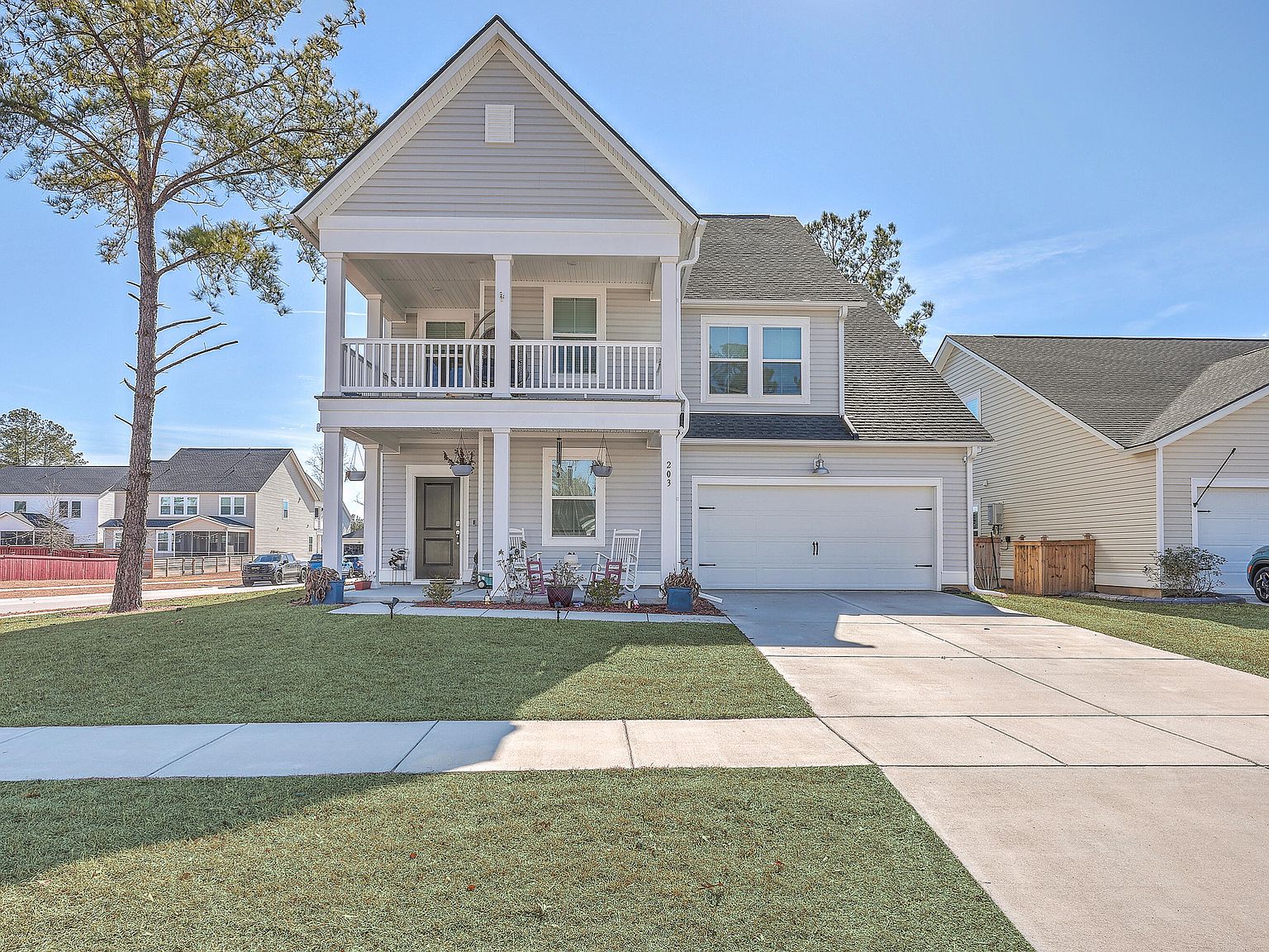 203 Red Bluff St, Summerville, SC 29483 | Zillow