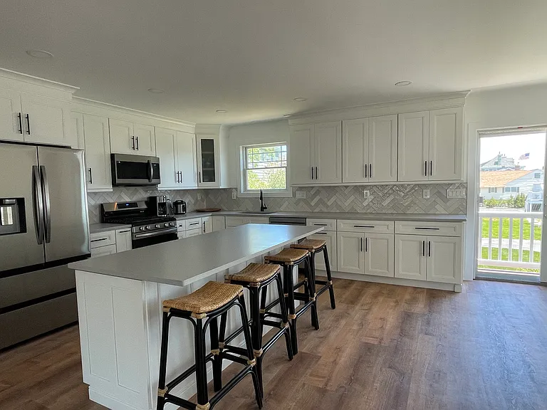 404 Boston Ave — Photo 4