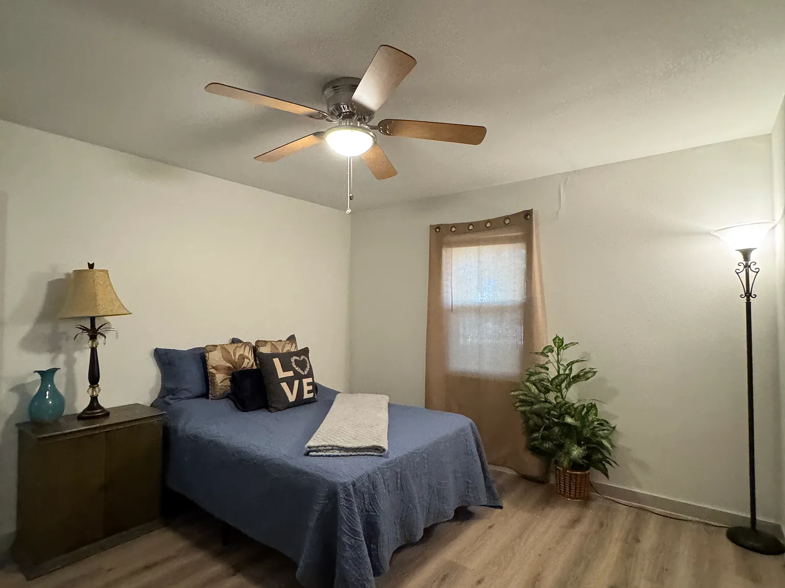 2 bed, 768 sqft, $1,195 — Photo 3