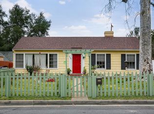 2480 Galbreth Rd, Pasadena, CA 91104
