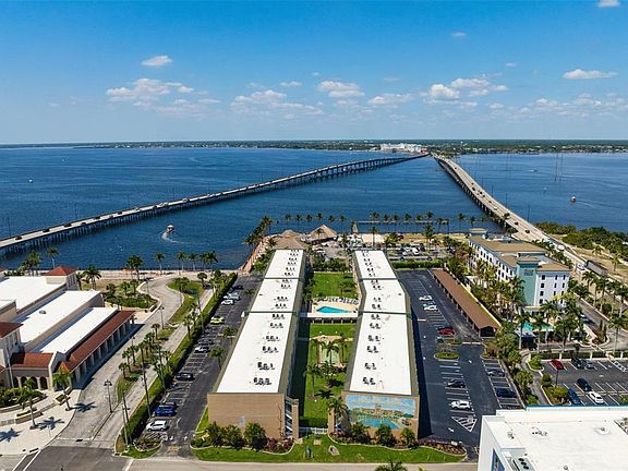 2nd image of 150 Harborside Ave APT 303