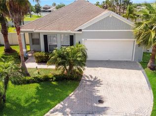 3864 Spirited Cir, Saint Cloud, FL 34772