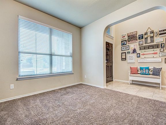 3rd image of 15808 Oak Pointe Dr