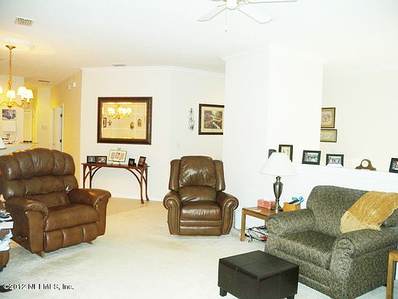 5th image of 3852 Summer Grove Way S