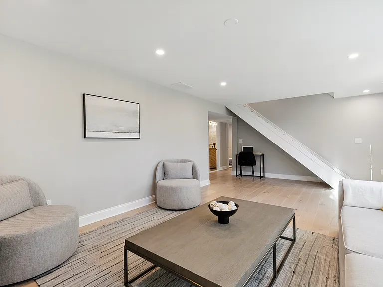 405 Meadowhurst Ln — Photo 43