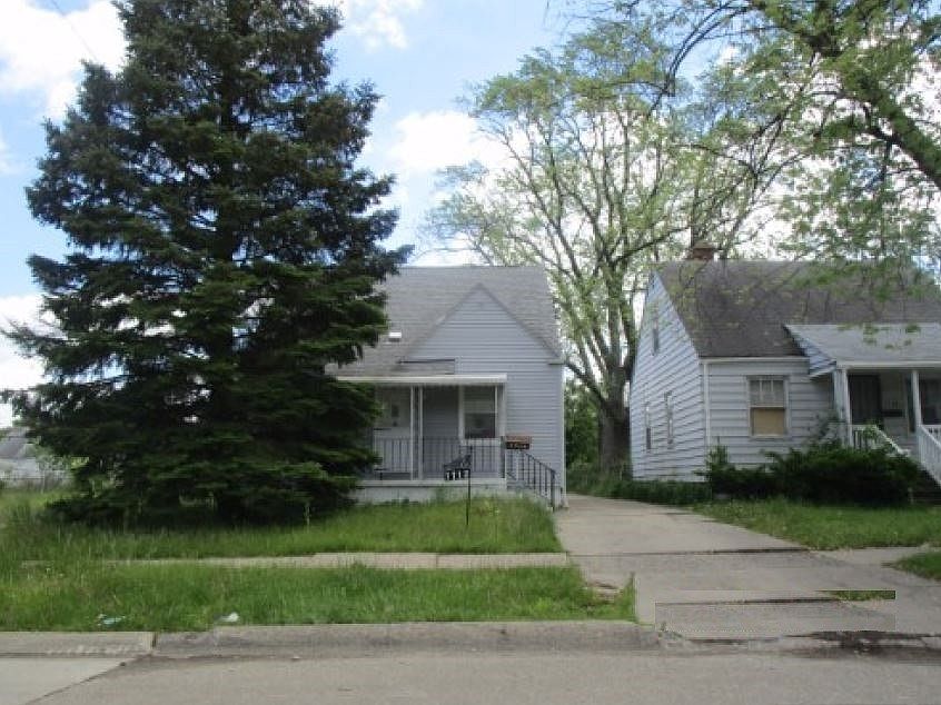1st image of 7712 Auburn St