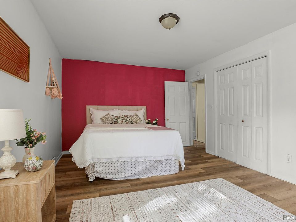 19050 Melrose Ave, photo 7