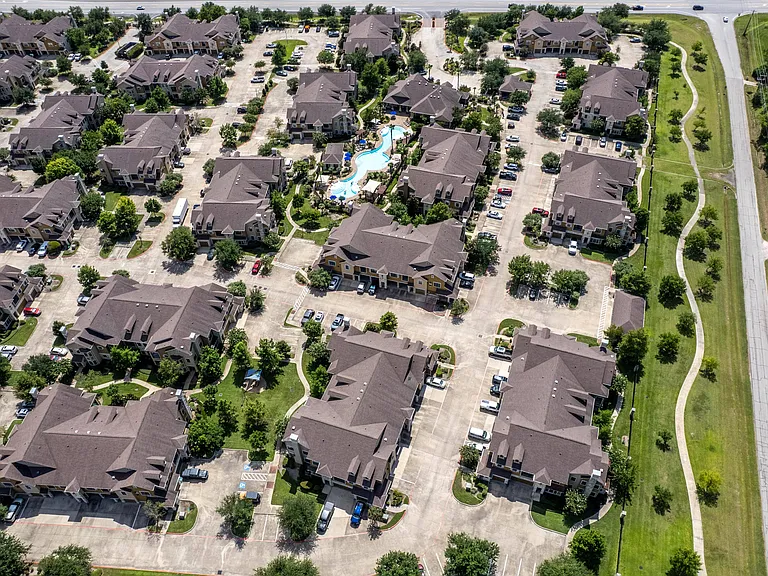 Avenues at Tuscan Lakes — Photo 59