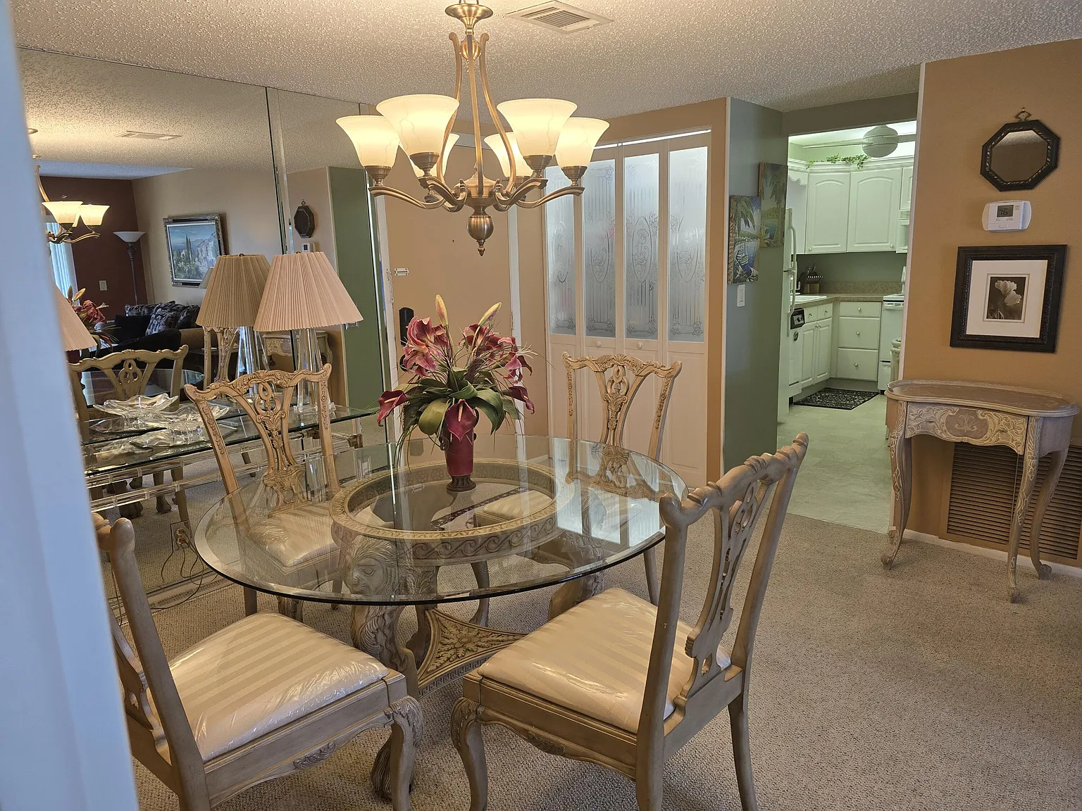 2 bed, 2.0 bath, 888 sqft, $1,600 — Photo 3