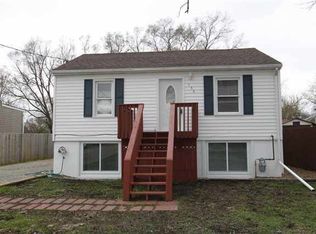 136 Hansen Dr, Evansdale, IA 50707
