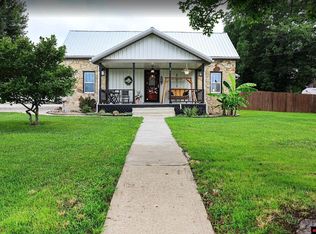 601 E 4th St, Mountain Home, AR 72653